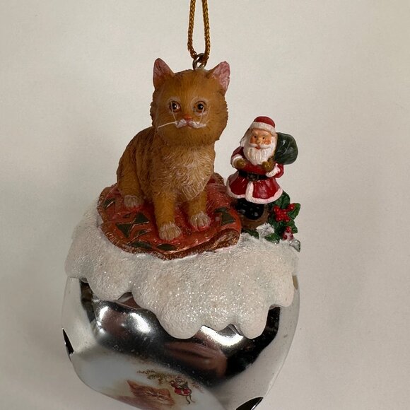 Tabby In Toyland Ornament By Ashton-Drake Galleries Sleigh Bells Cat & Santa - Picture 8 of 12